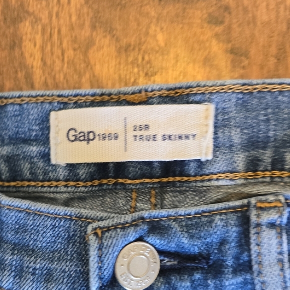 Gap 1969 True Skinny Jeans VGUC - Women's Size 25 - Picture 5 of 13